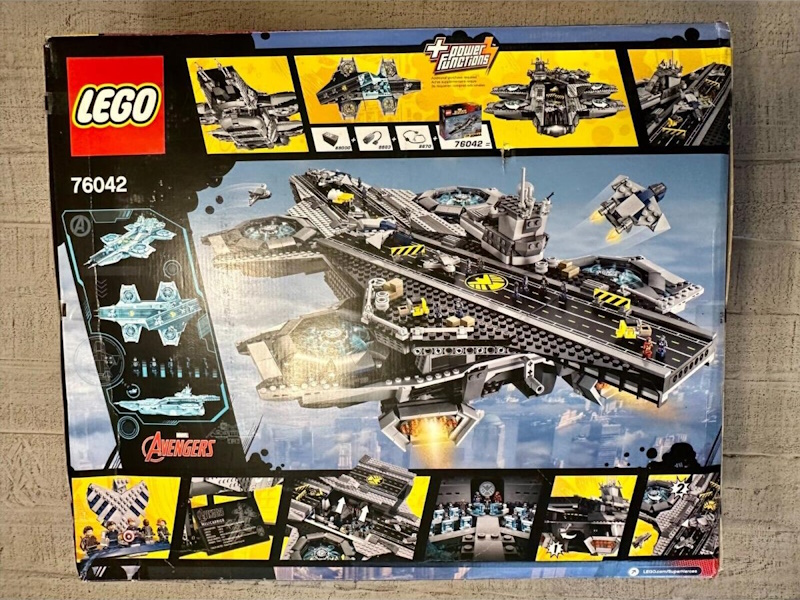 LEGO Marvel Super Heroes: The Helicarrier (76042)